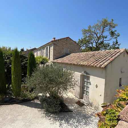 Le Mas Du Chemin : Mas Typique Des Alpilles Paradou Luaran gambar